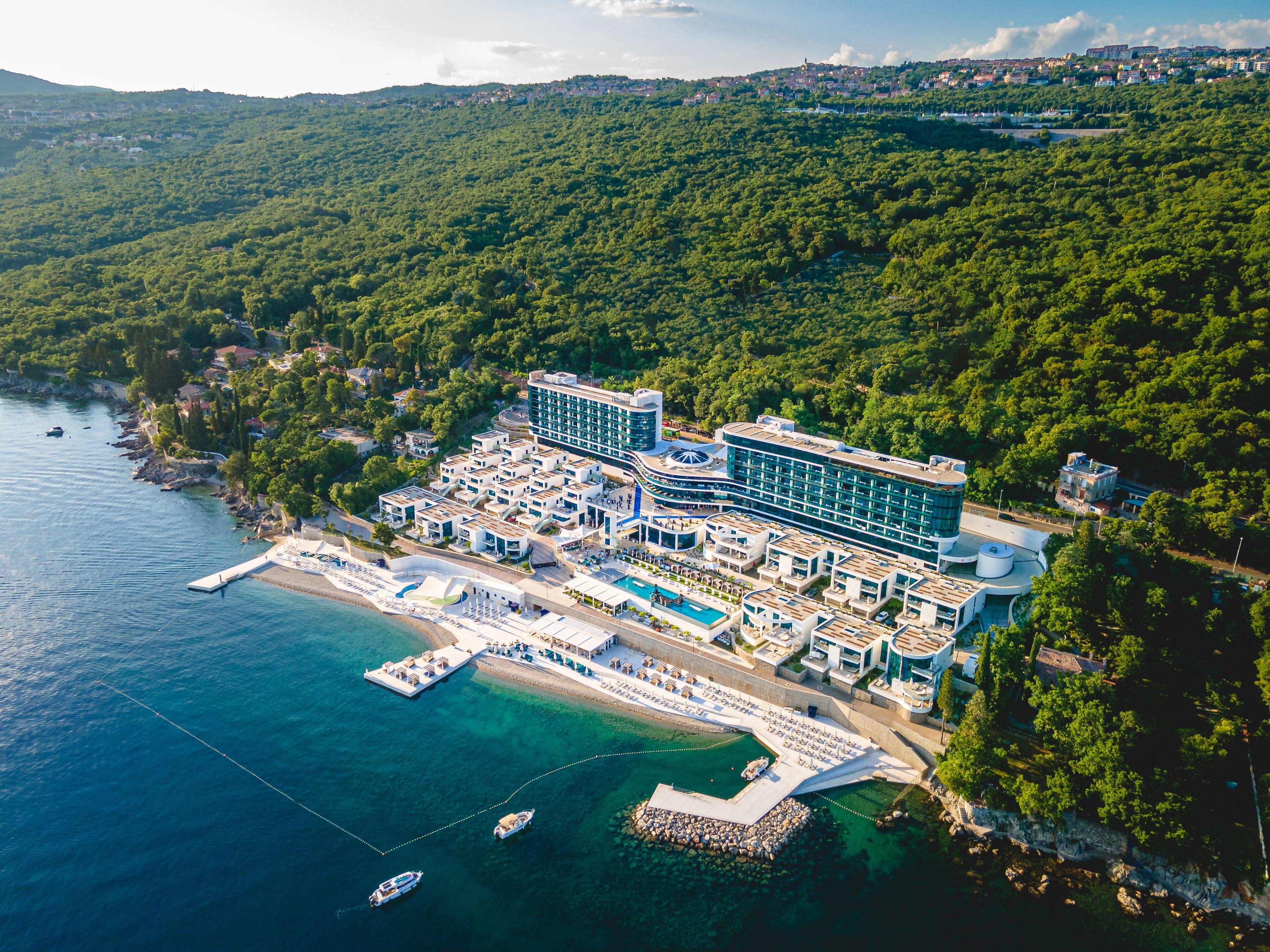 Hilton Rijeka Costabella Beach Resort & Spa - Toddler-friendly hotel view 3