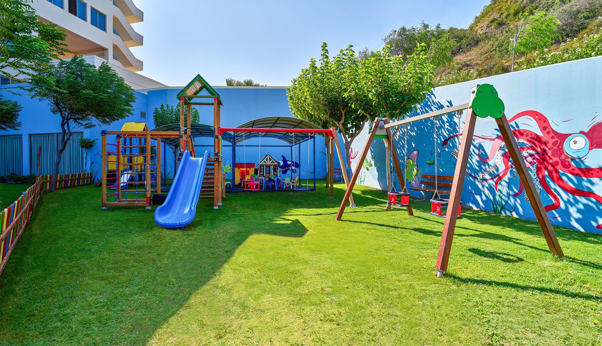 Atrium Platinum Luxury Resort Hotel & Spa - Toddler-friendly hotel view 2