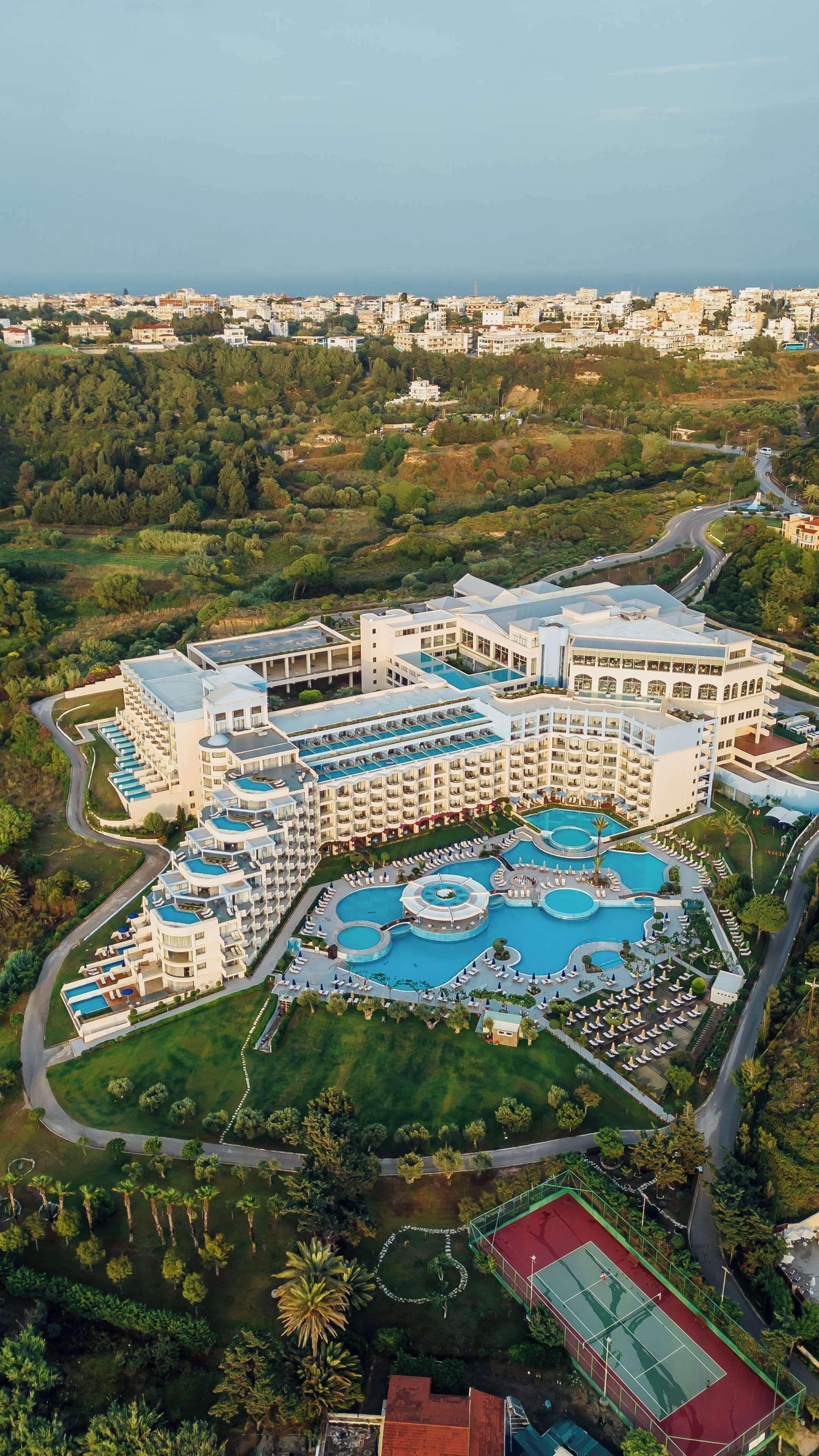 Atrium Platinum Luxury Resort Hotel & Spa - Toddler-friendly hotel view 3