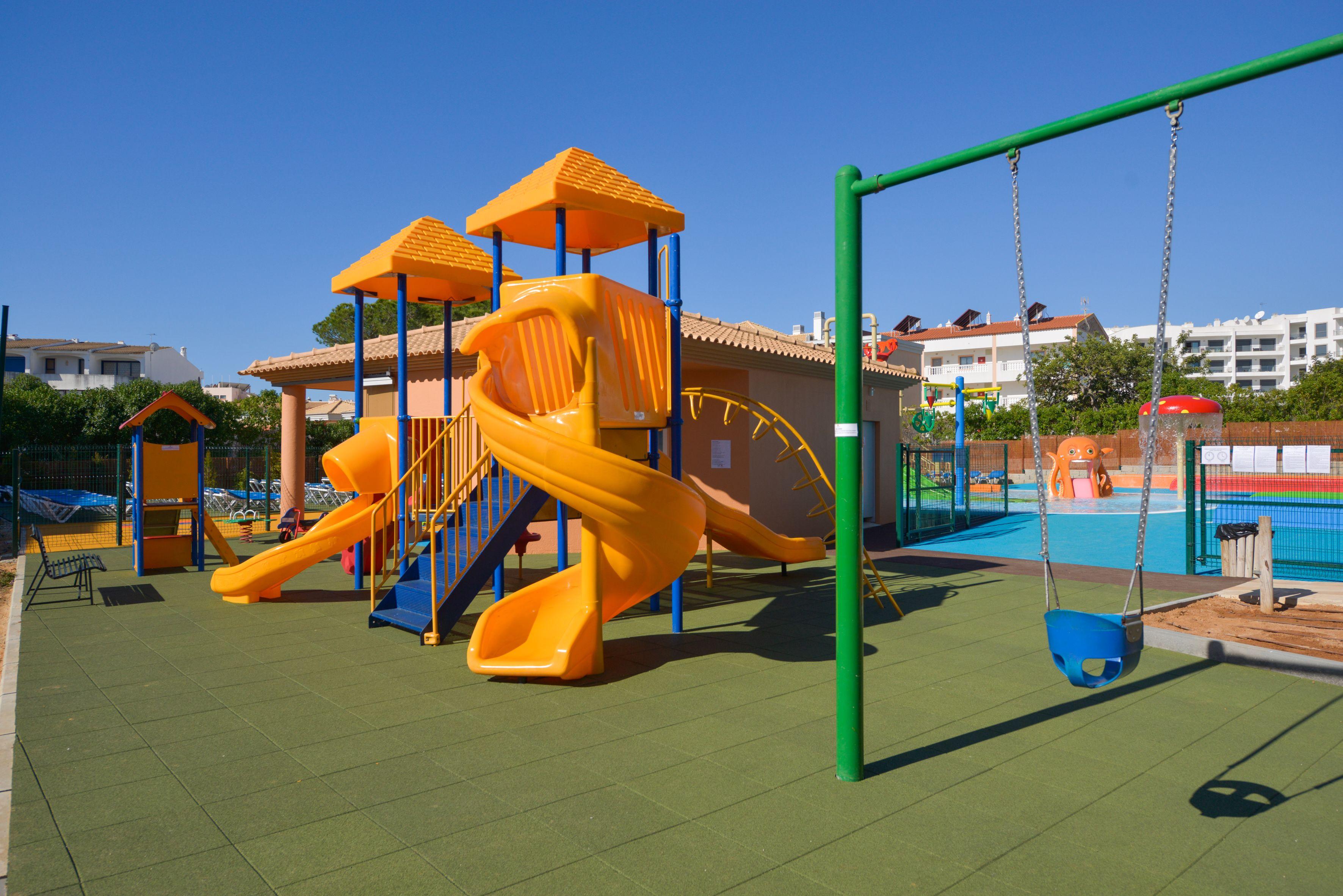 3HB Clube Humbria - Toddler-friendly beach hotel in Albufeira, Portugal