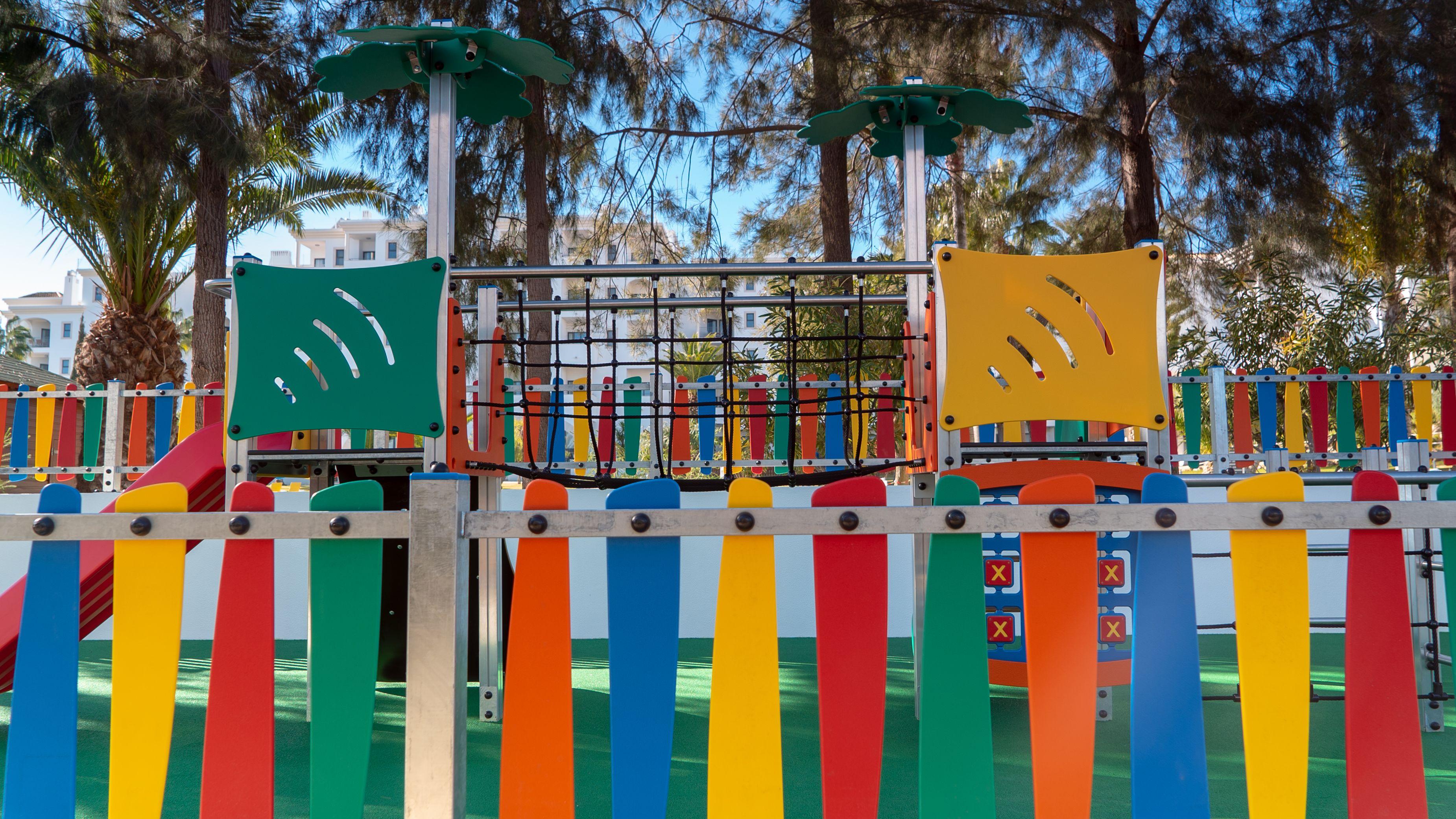 Vila Petra - Toddler-friendly beach hotel in Albufeira, Portugal
