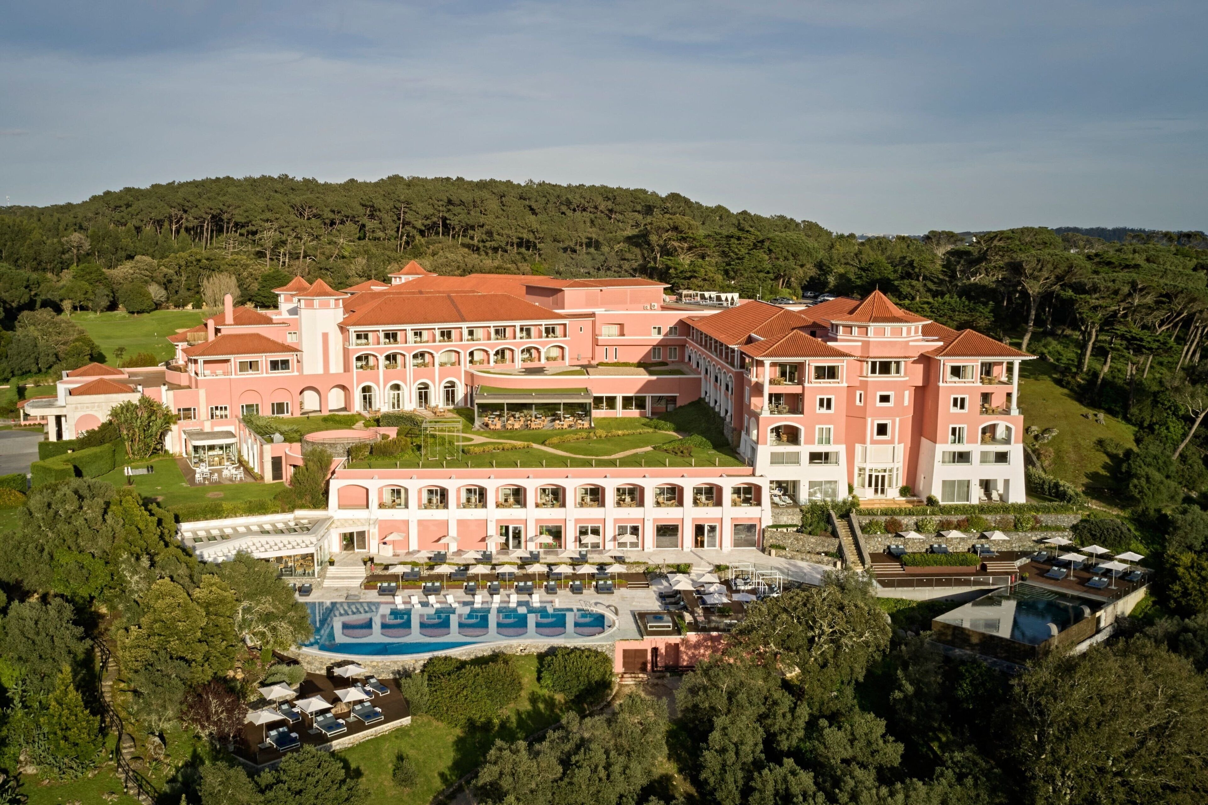 Penha Longa Resort - Toddler-friendly hotel exterior and facilities
