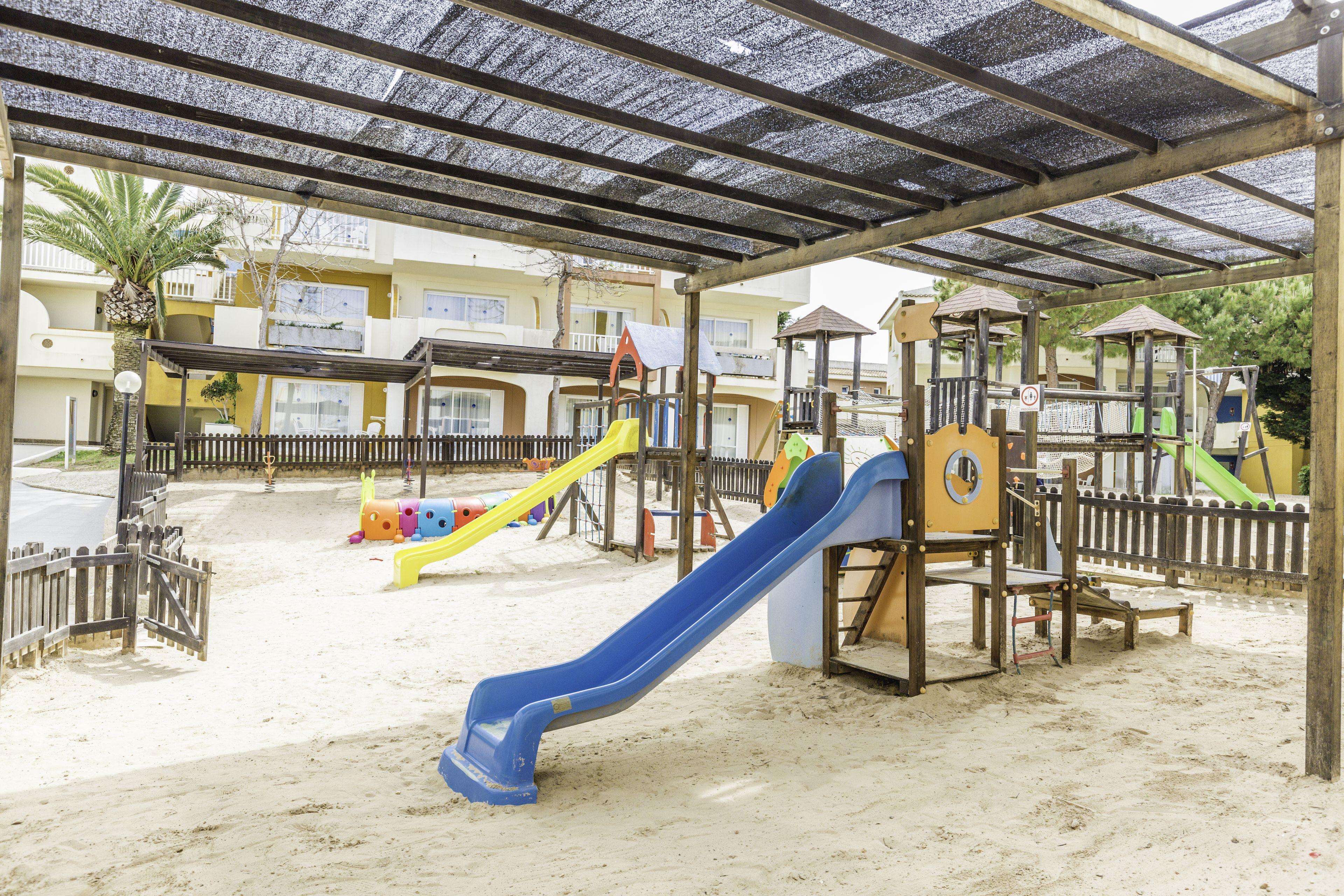 Blau Punta Reina Resort - Toddler-friendly hotel view 3