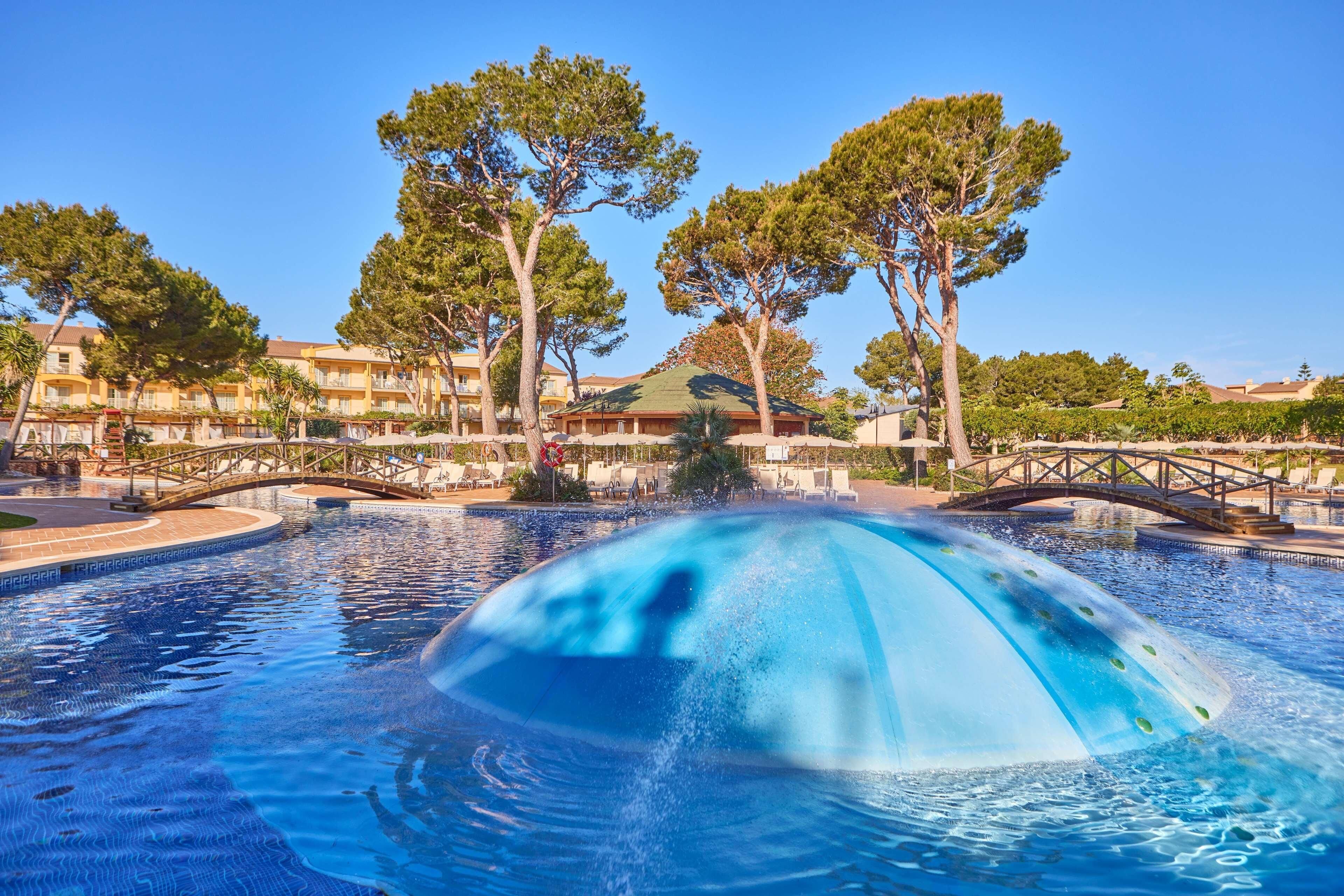 Zafiro Mallorca - Toddler-friendly hotel exterior and facilities