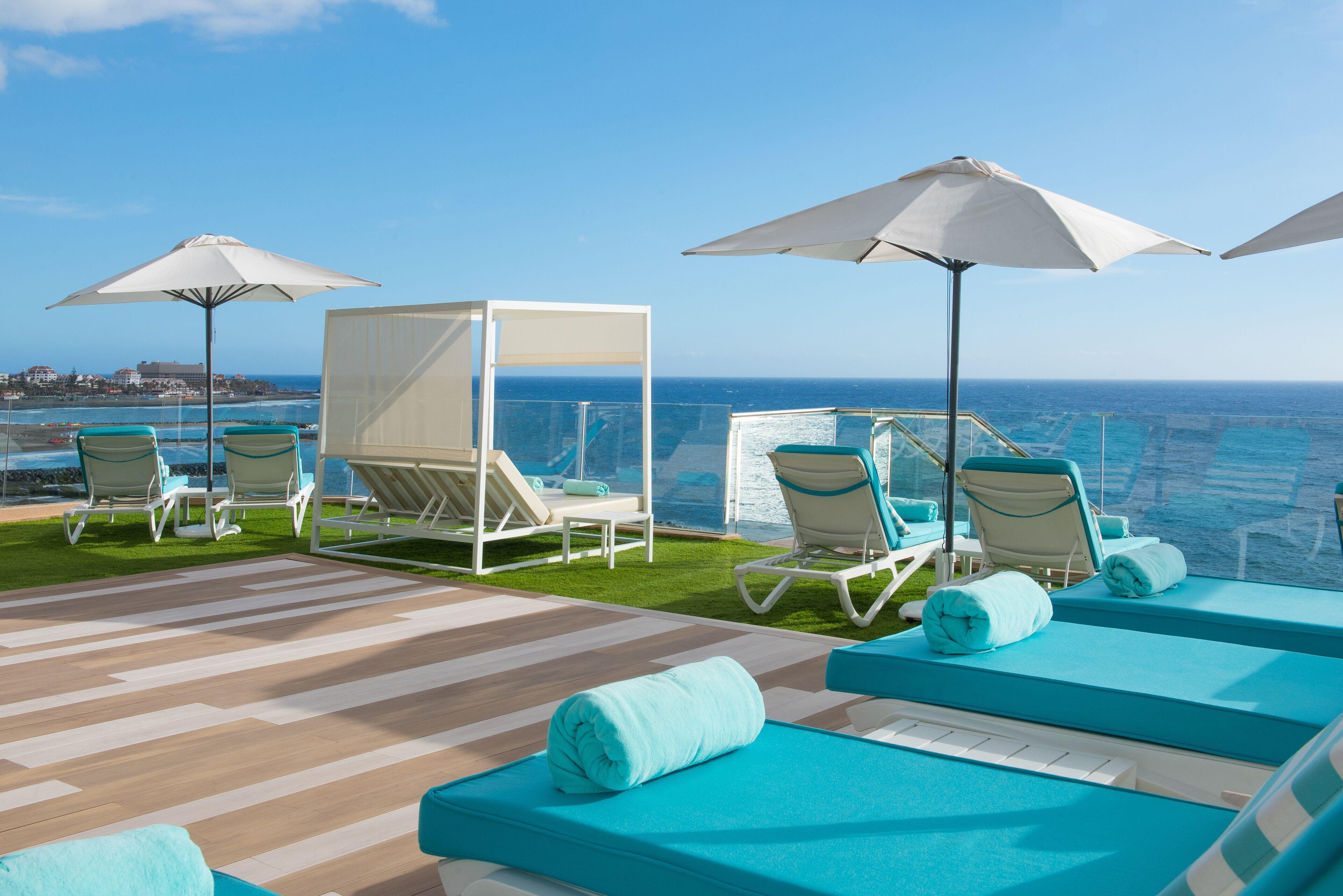 Iberostar Waves Bouganville Playa - Toddler-friendly hotel view 2