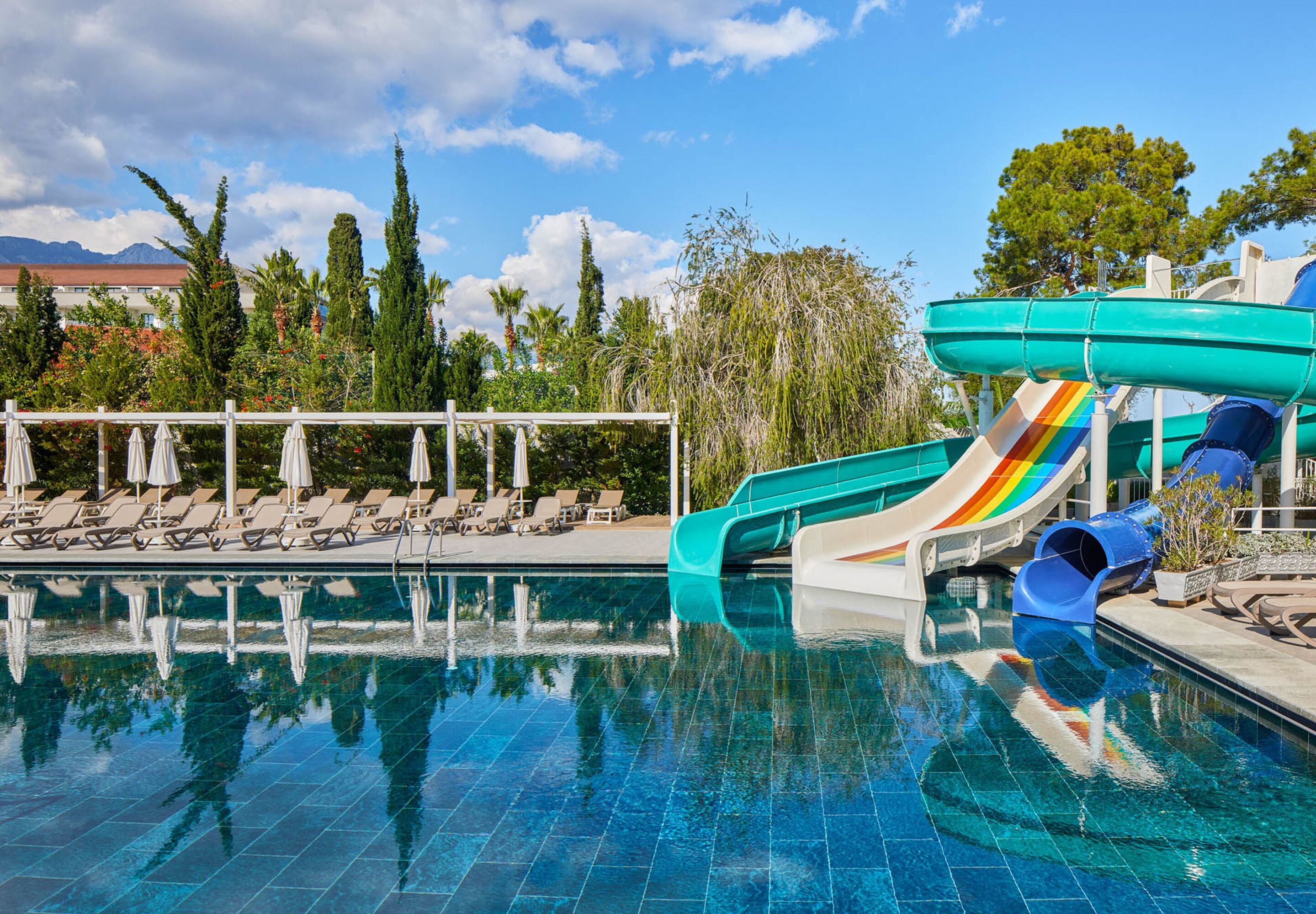 Akra Kemer - Toddler-friendly hotel exterior and facilities