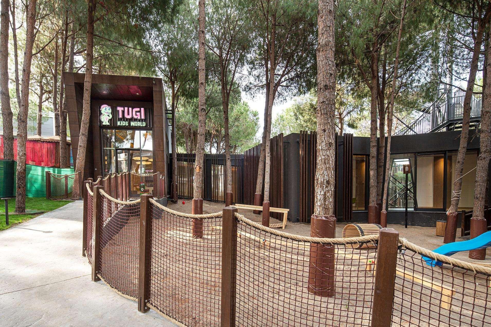 Voyage Belek Golf & Spa - Toddler-friendly beach hotel in Belek, Serik, Turkey